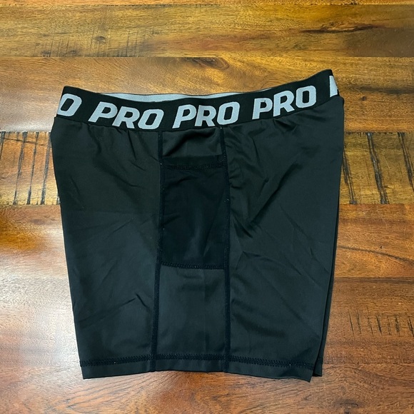 Nike Pro Compression Shorts – Black – Size XXL – 2.5” Inseam - Picture 2 of 4